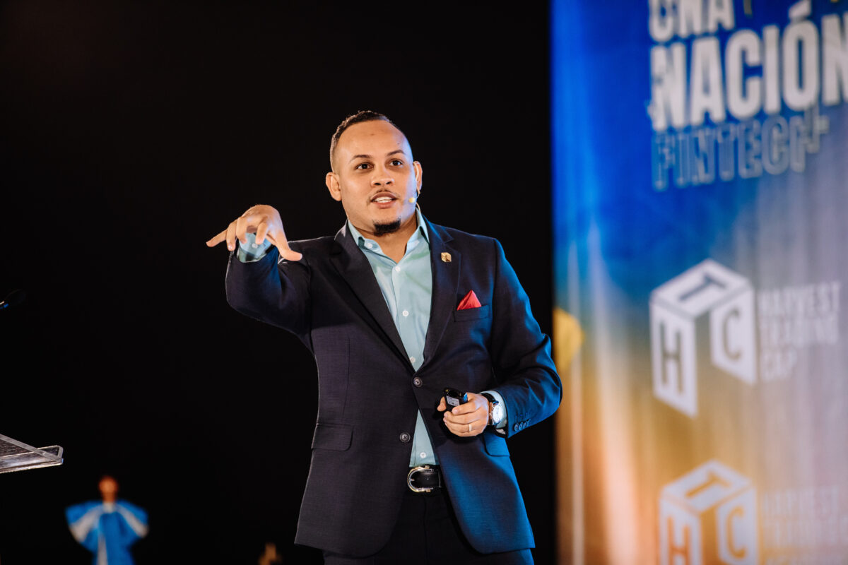 Cuarto Tribunal Colegiado del DN acaba de condenar a 5 años de prisión al rey de las » Criptomonedas» Jairo Joel González.