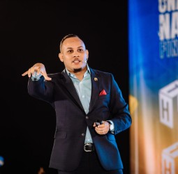 Cuarto Tribunal Colegiado del DN acaba de condenar a 5 años de prisión al rey de las » Criptomonedas» Jairo Joel González.