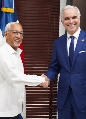 Luis Miguel De Camps asume el Minerd con el compromiso de fortalecer la educación y la calidad educativa