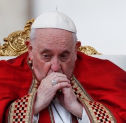 El papa insta a la liberación de los rehenes y a la entrada de ayuda humanitaria en Gaza